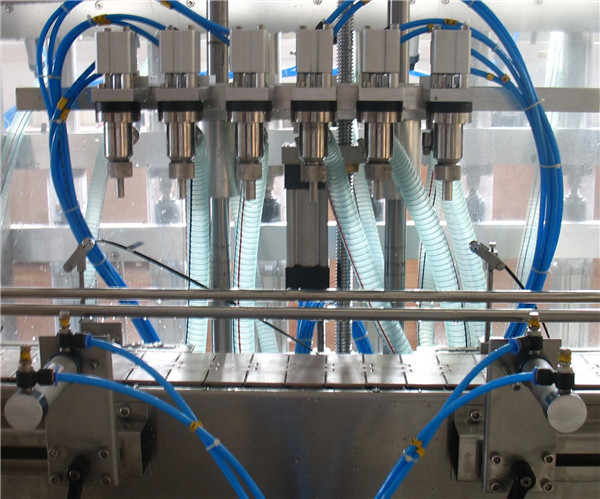 Seks hode automatisk væskefyllingsmaskin