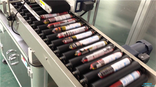 Automatisk pølsemerkingsmaskin med mater